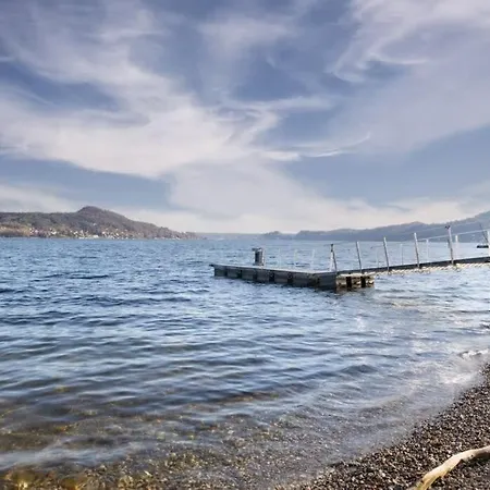 ヴィラ Large Lakeside *
