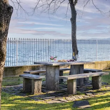 Large Lakeside Villa *